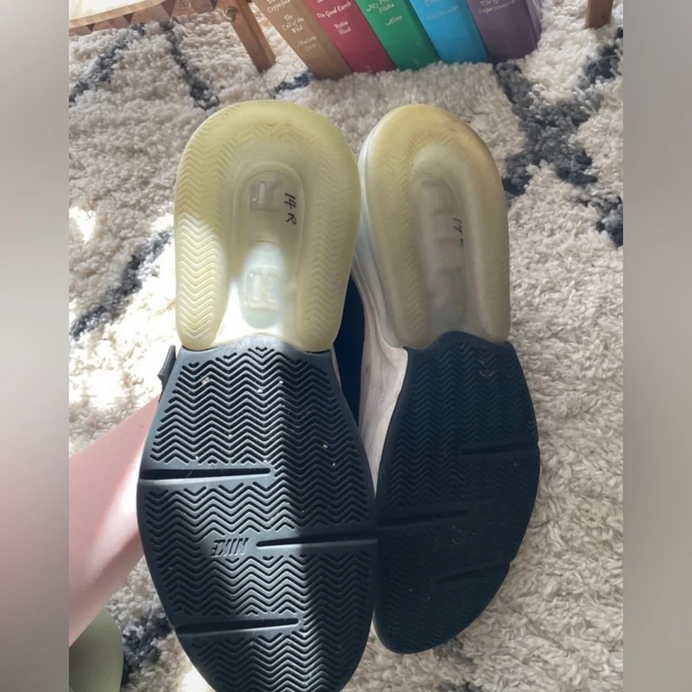 Nike Air Force 270 Sneakers Black and Red with Straps - Mens - Picture 8 of 8